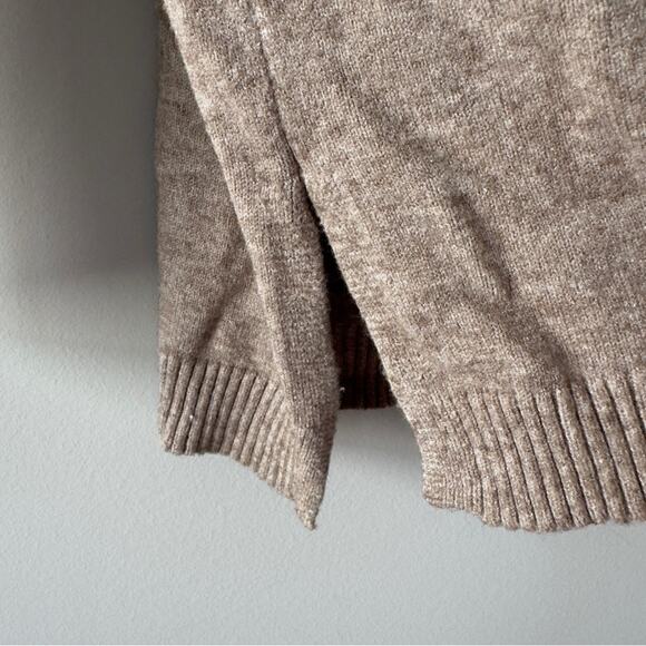 Anthropologie Serena button v-neck sweater ribbed edge long sleeve soft knit S - Picture 2 of 8